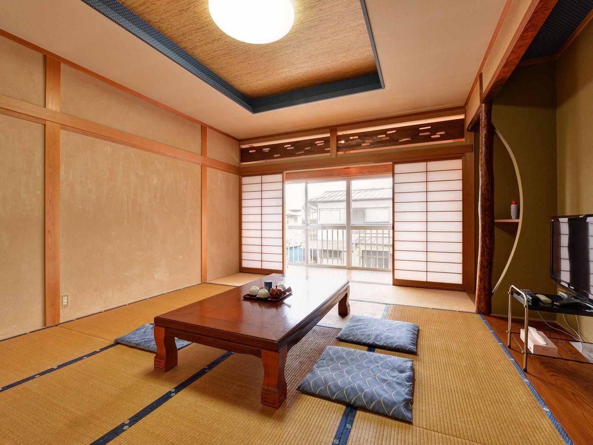 Отель Suzukiya Ryokan Daigo Экстерьер фото