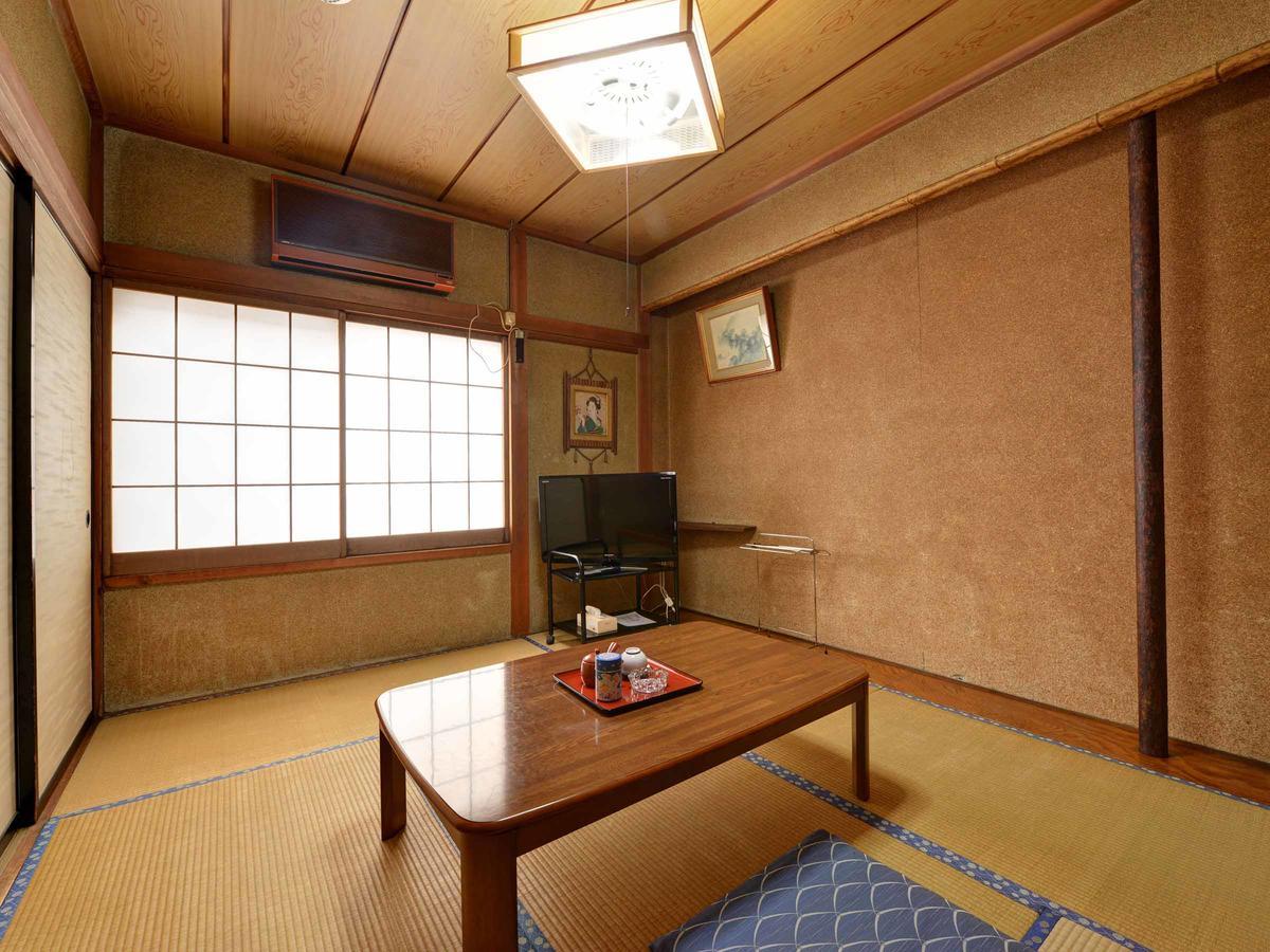 Отель Suzukiya Ryokan Daigo Экстерьер фото